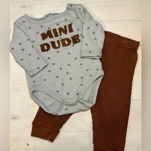 DreamGro baby boy set 3-6 months pale blue bodysuit waffle pants MINI DUDE